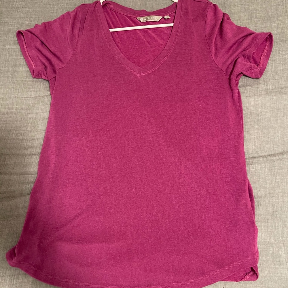 Athleta flowey t-shirt